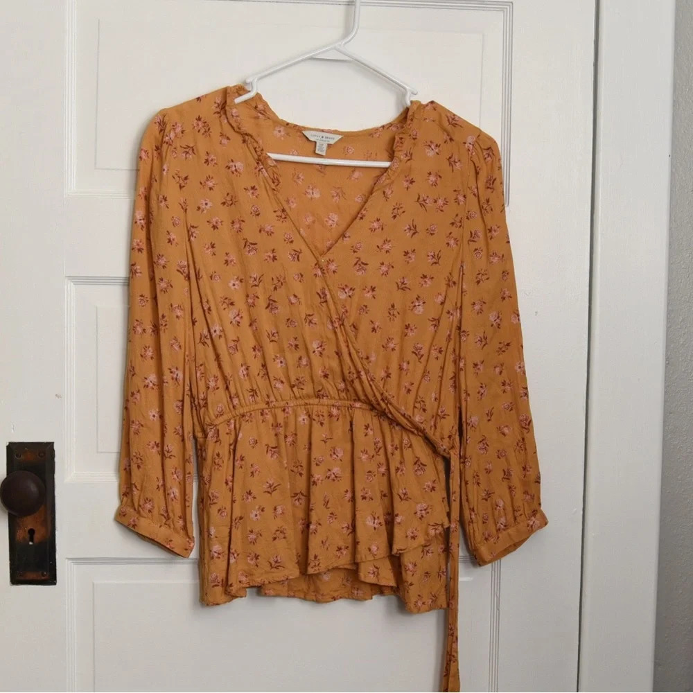 Lucky‎ Brand yellow tie wrap blouse women’s size S